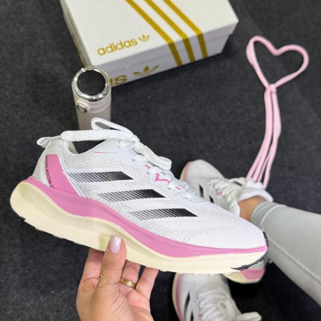 Tênis adidas